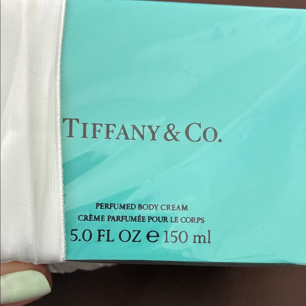 Tiffany & Co. Perfumed Body Cream - Tiffany Blue